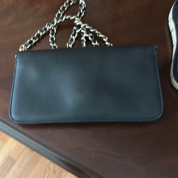 Tory Burch Black Shoulder Bag - Picture 9 of 11